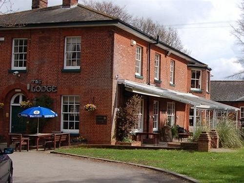 The Salhouse Lodge Hotel Wroxham Exterior photo