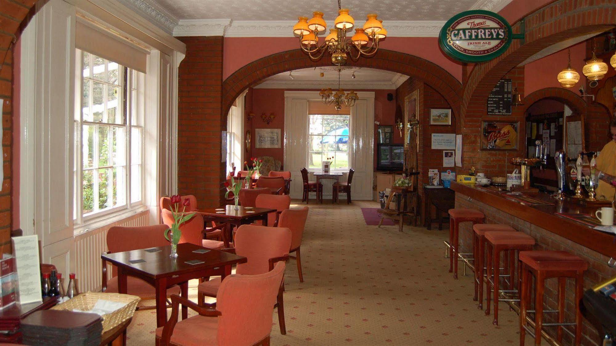 The Salhouse Lodge Hotel Wroxham Exterior photo
